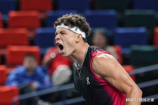 在关键比赛 在关键比赛