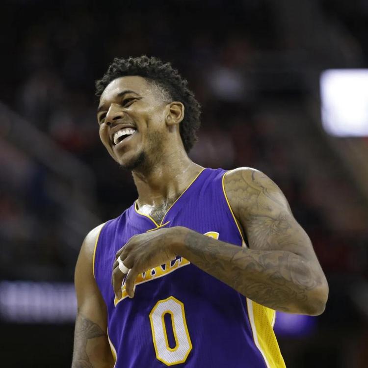 交媒介上的 交媒介上的